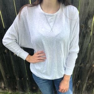 URBAN OUTFITTERS cream sweatshirt